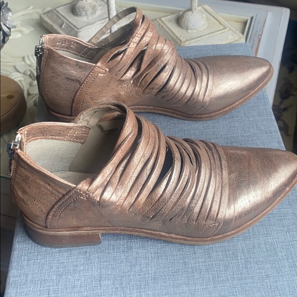 Excellent Condition Free People - Picture 2 of 8